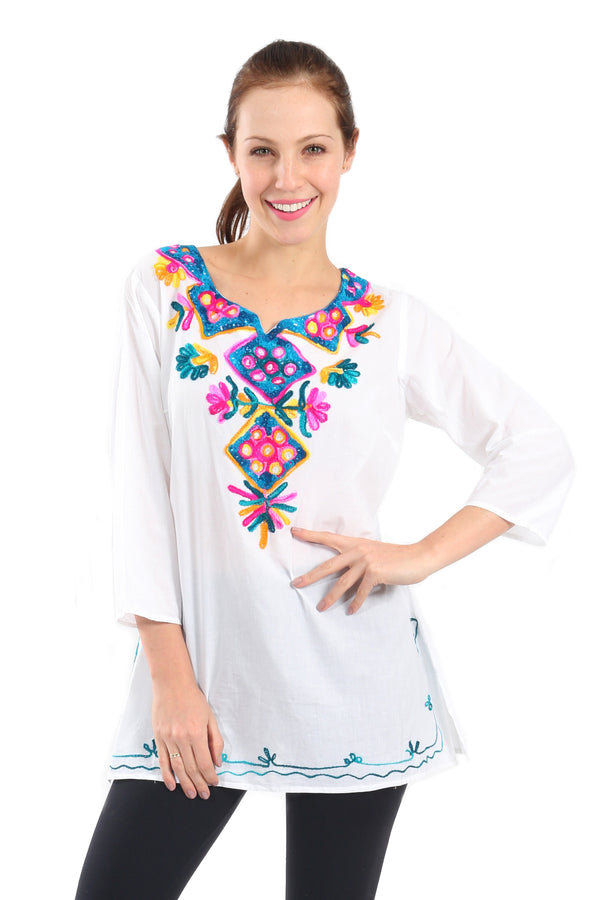 Blusa Con Bordados Multicolor